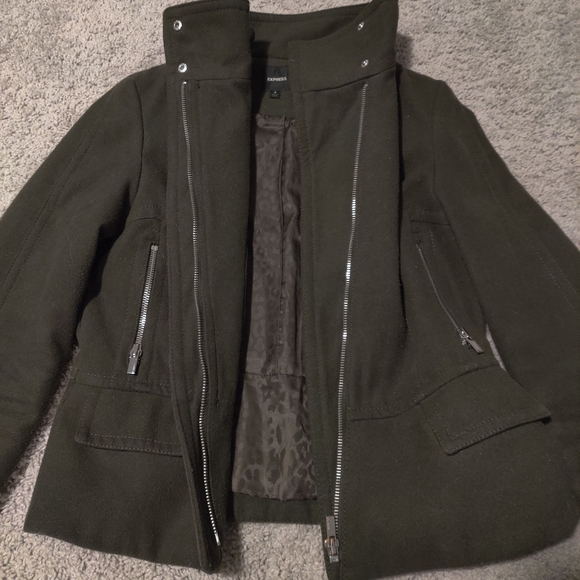Express Bombshell Green Coat - Picture 4 of 6
